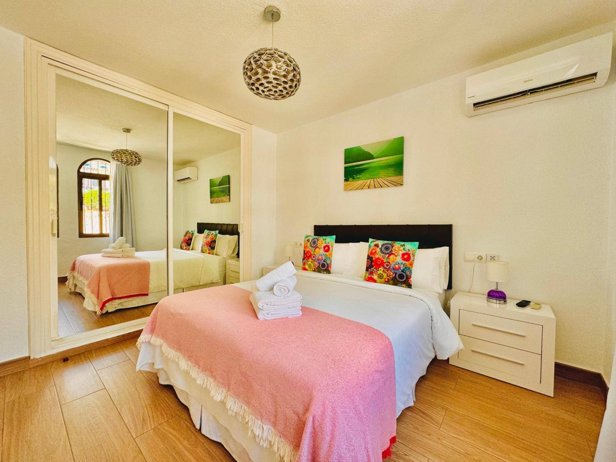 بينالماذينا Pueblo Evita Premium Suites المظهر الخارجي الصورة