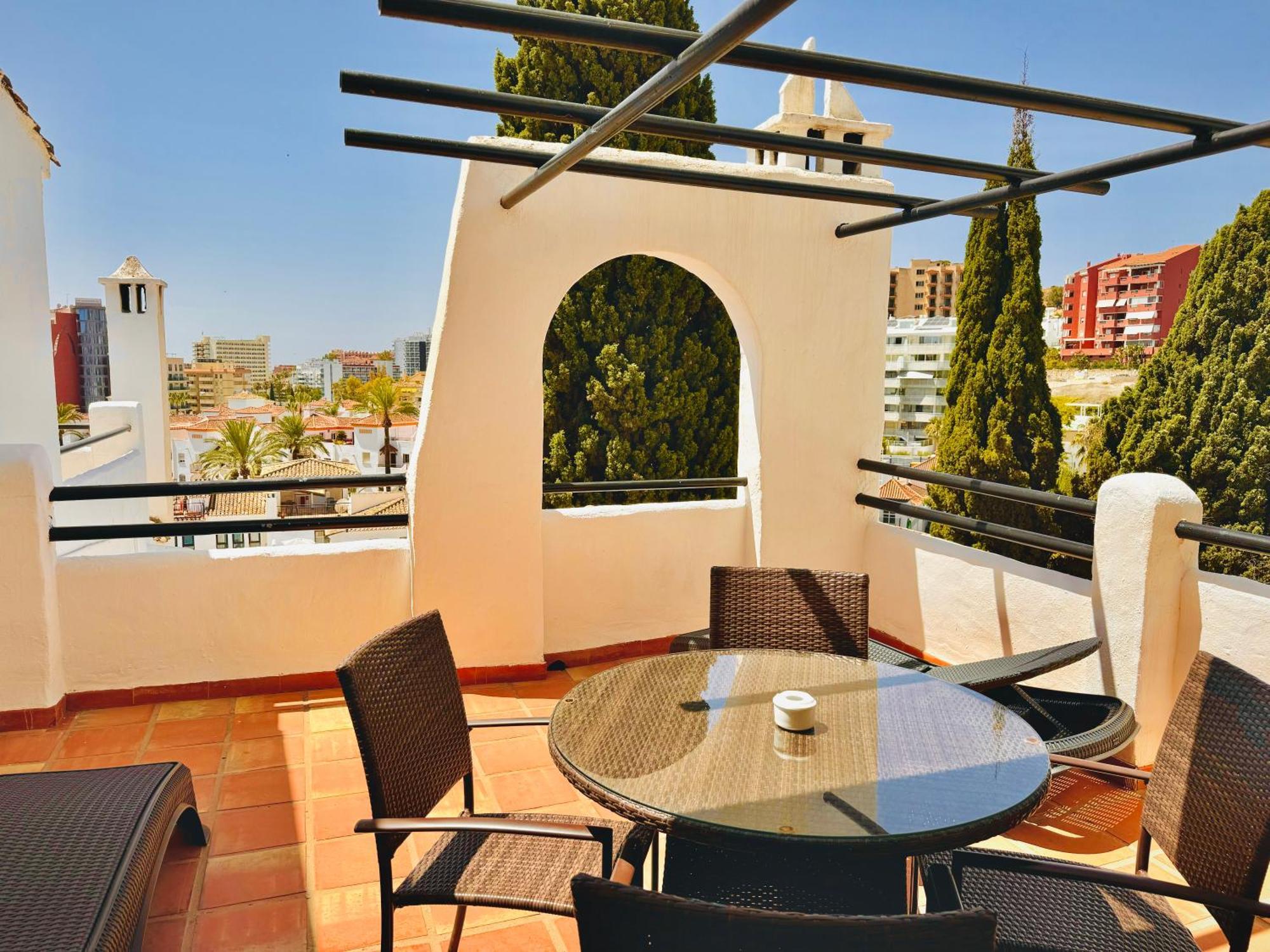 بينالماذينا Pueblo Evita Premium Suites المظهر الخارجي الصورة